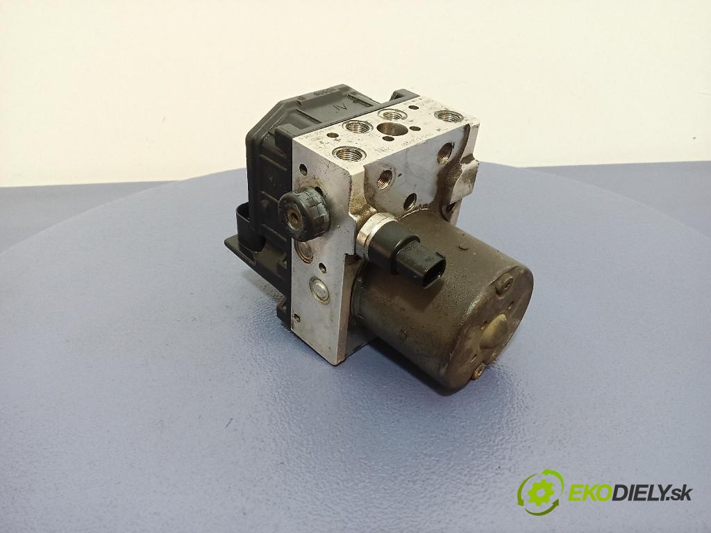 Audi A4 2001 čerpadlo ABS x 8E0614517