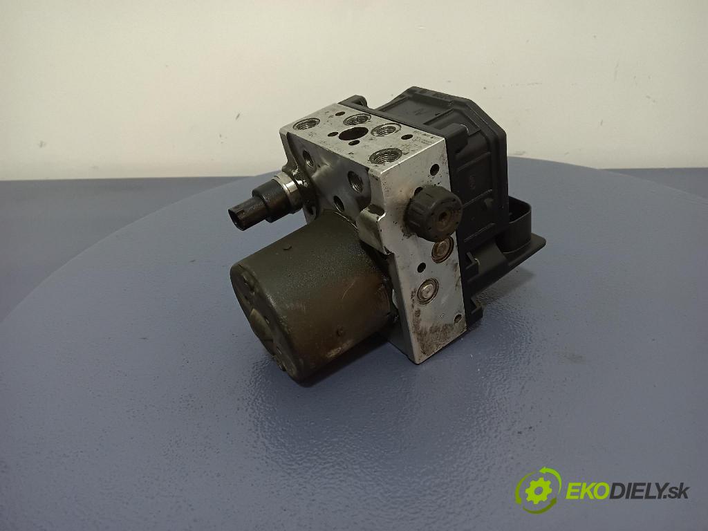 Audi A4 2001 čerpadlo ABS x 8E0614517