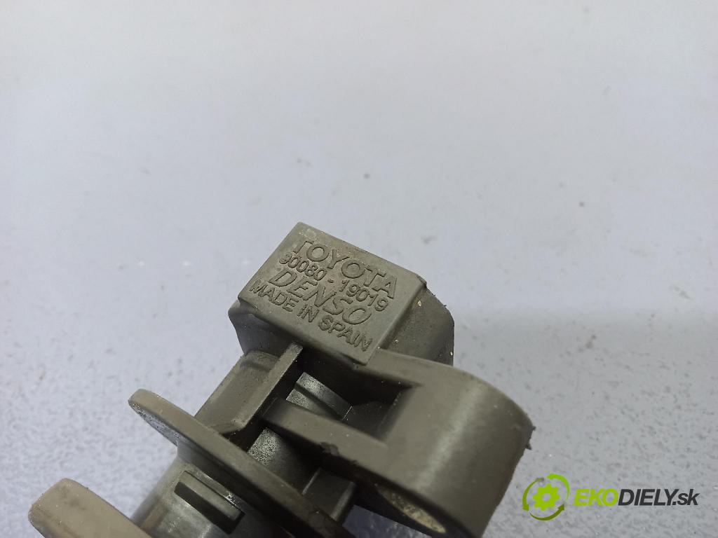 Toyota Corolla 2004 cívka Zapalování: 90080-19019