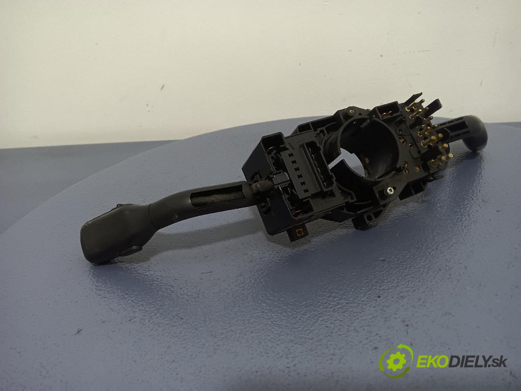 Audi A4 2000 Přepínač Komplex: 4D0953513D