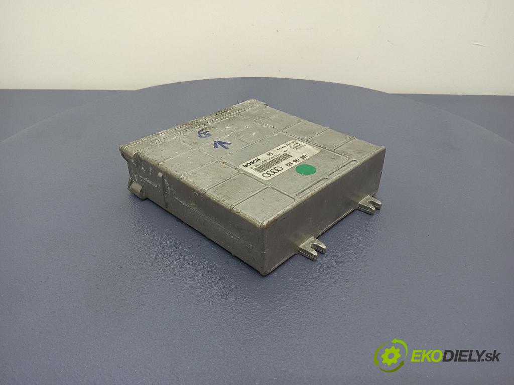 Audi A4 1995 řídící jednotka Motor: 8D0907557