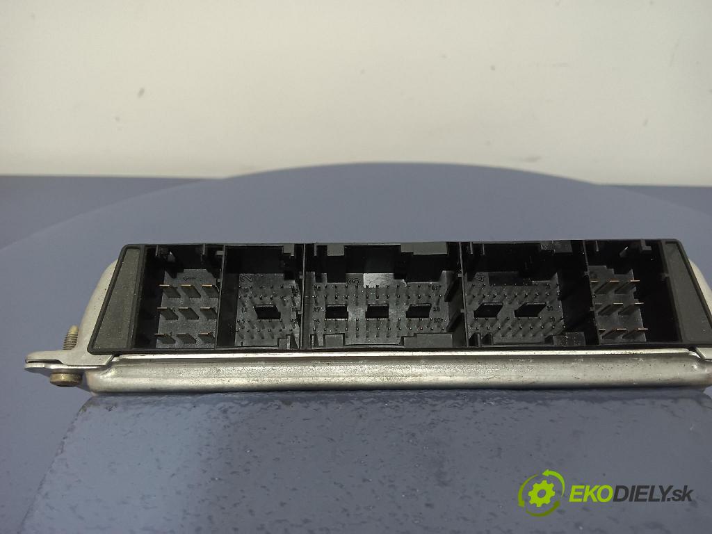 Bmw Seria 3 1998 riadiaca jednotka Motor: 1430844