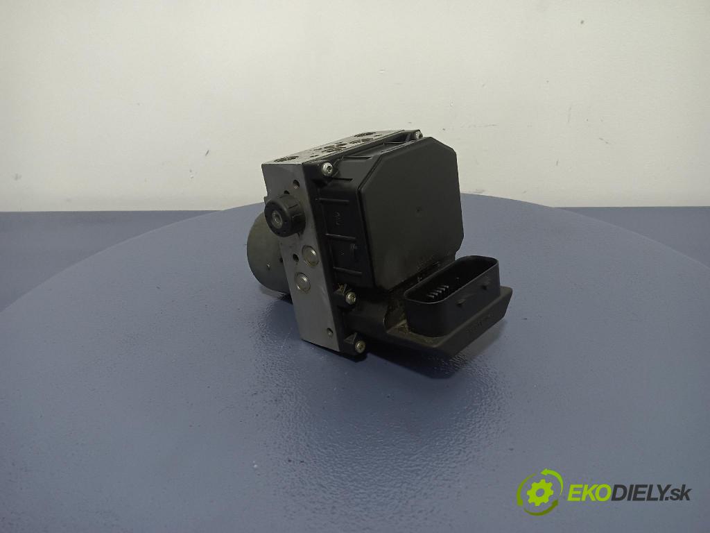 Audi A4 2003 čerpadlo ABS x 8E0614517
