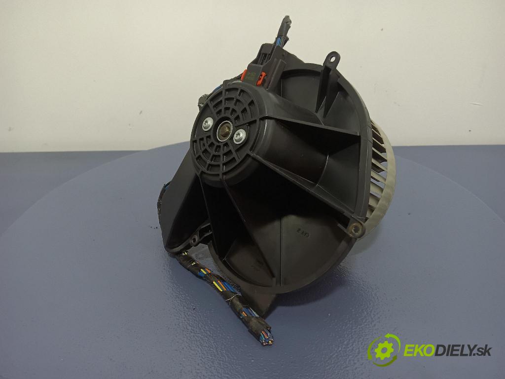 Chrysler 300c 2005 ventilátor Vzduch: 9405315