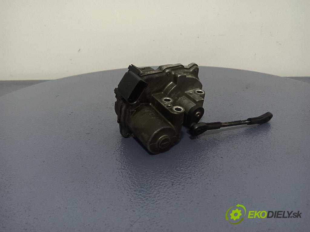 Audi A6 2005 potrubí Sání: 059129086D