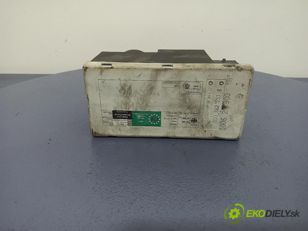 Audi A4 1999 čerpadlo Centrální Zámek 8D0862257B