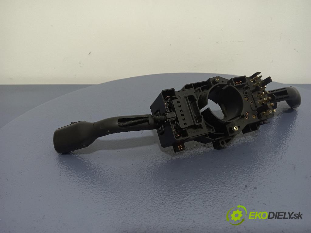 Audi A4 1999 Přepínač Komplex: 4D0953513D