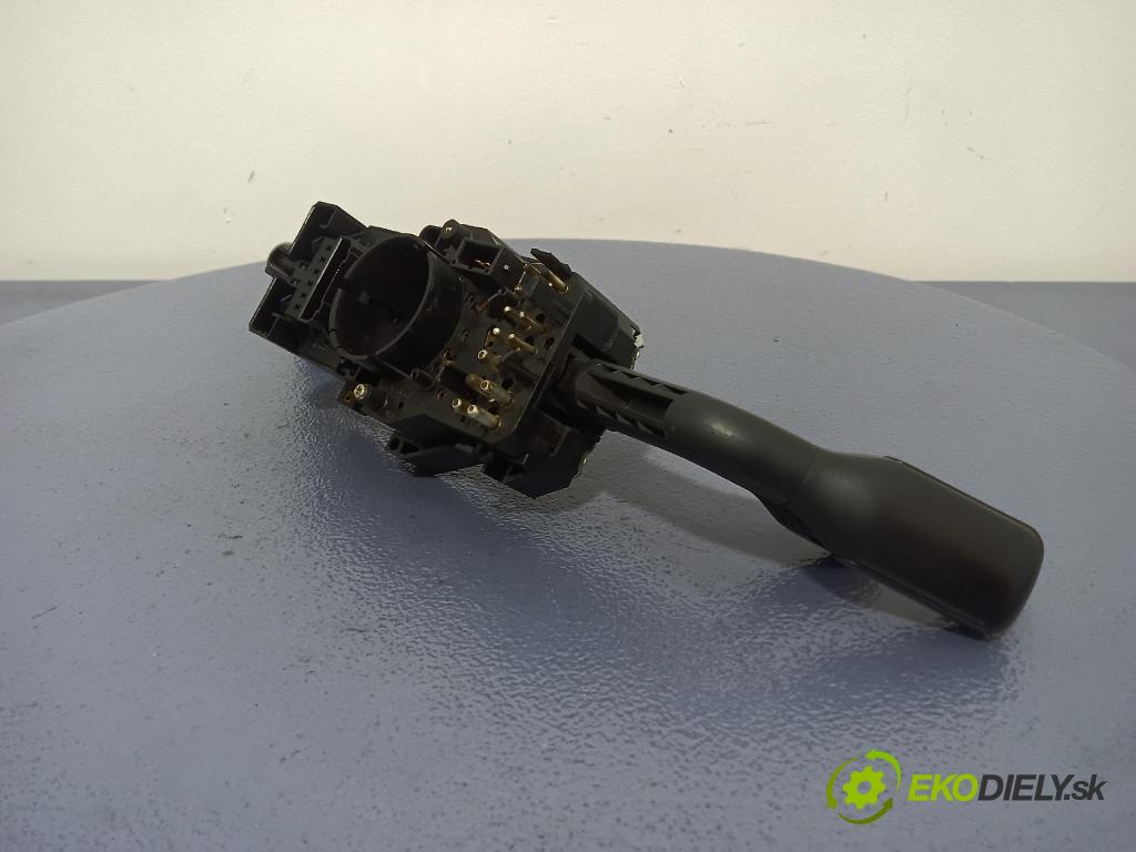 Audi A4 1999 Přepínač Komplex: 4D0953513D