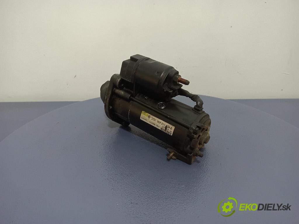 Audi A4 1999 štartér 068911024E
