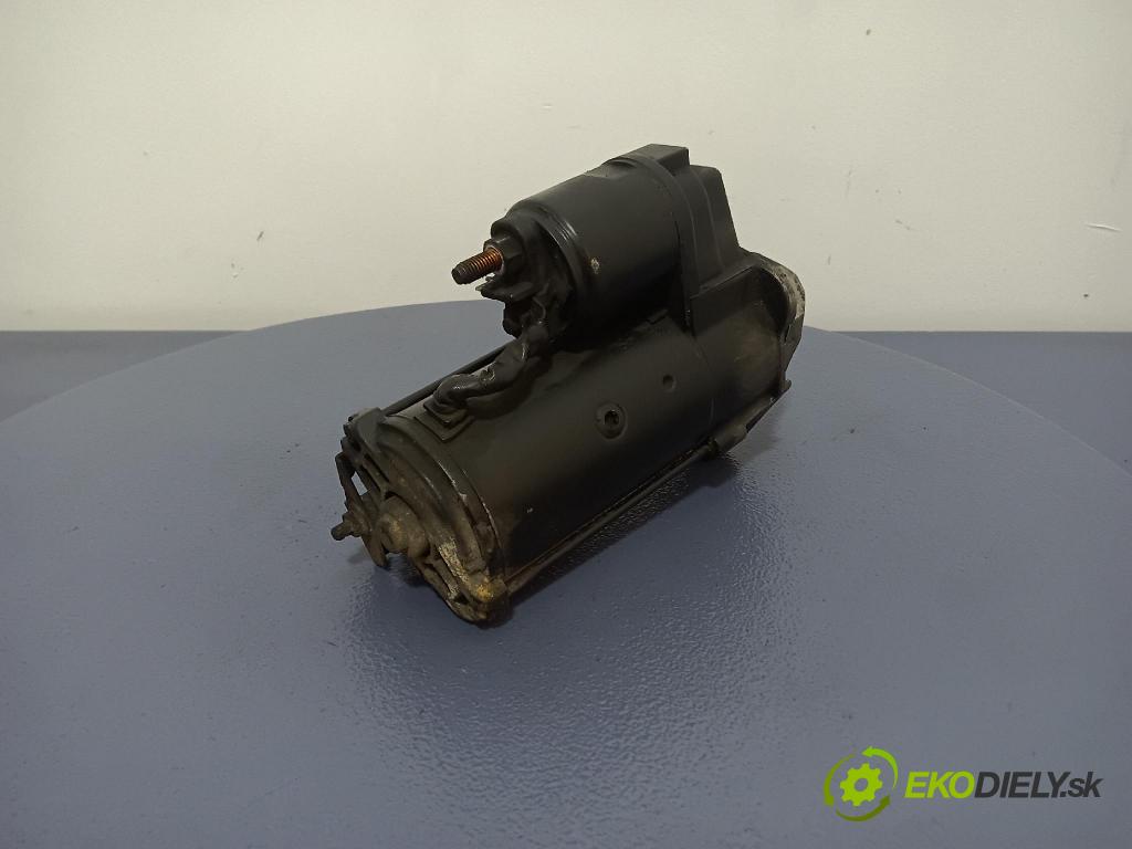 Audi A4 1999 štartér 068911024E