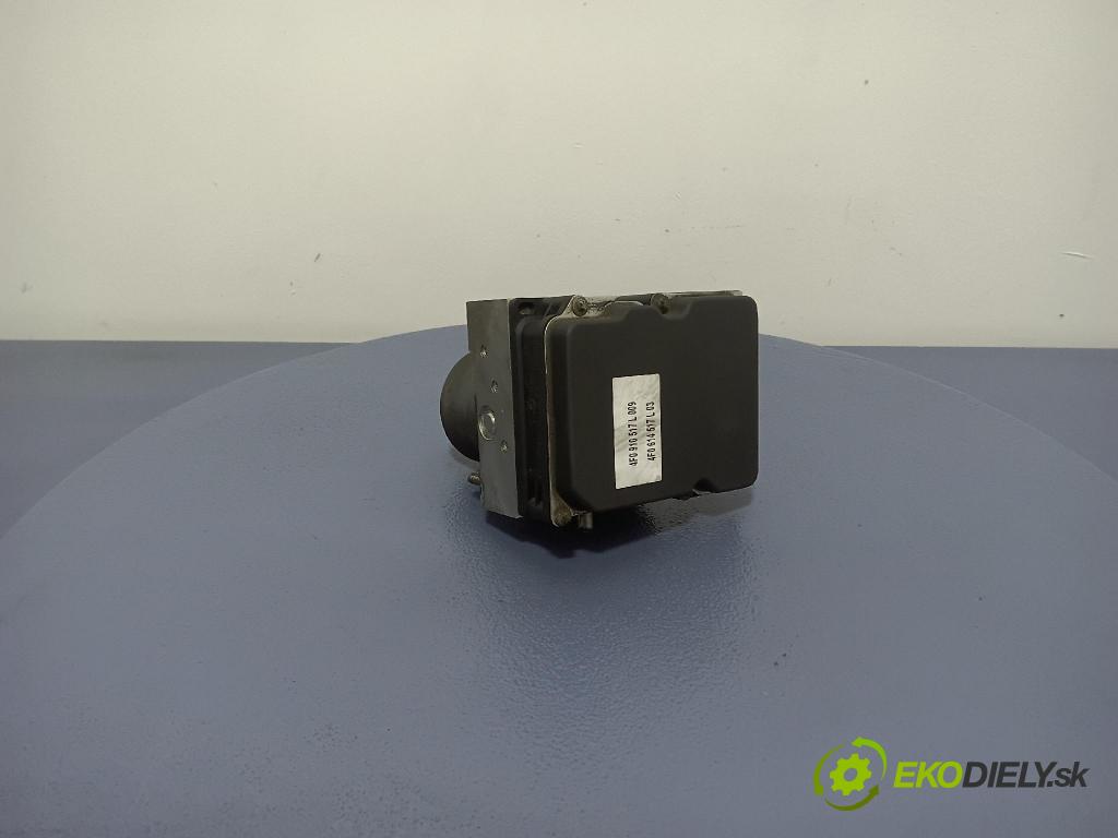 Audi A6 2005 čerpadlo ABS x 4F0910517L