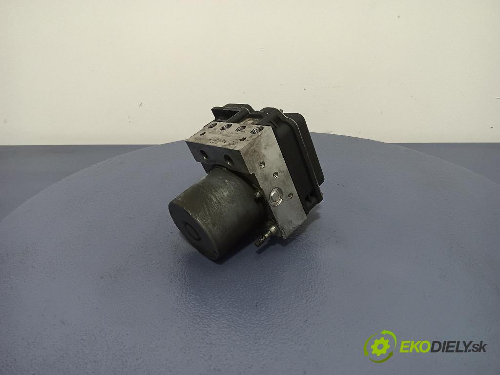 Audi A6 2005 čerpadlo ABS x 4F0910517L