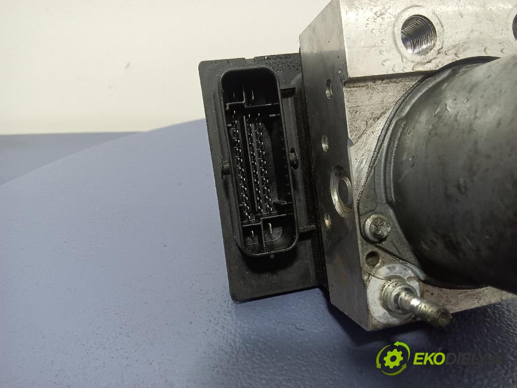 Audi A6 2005 čerpadlo ABS x 4F0910517L