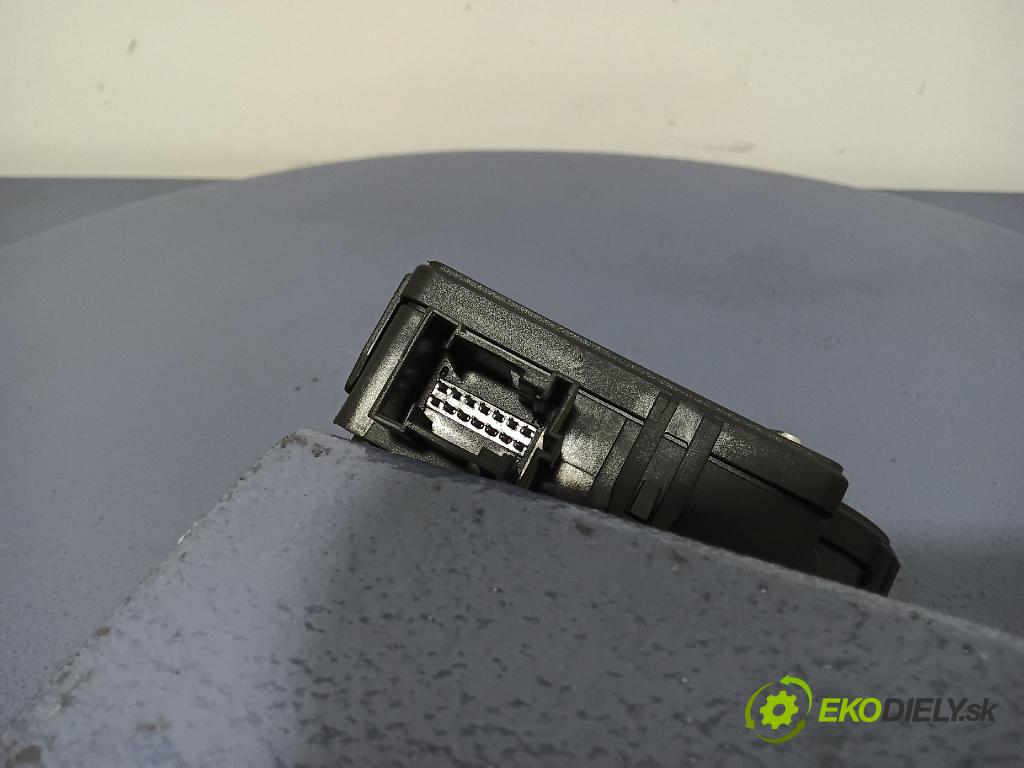 Audi A6 2005 riadiaca jednotka 4F0915181A
