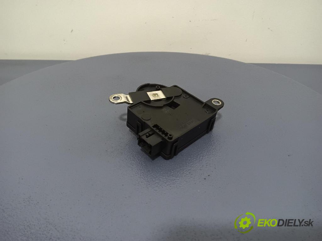 Audi A6 2005 riadiaca jednotka 4F0915181A