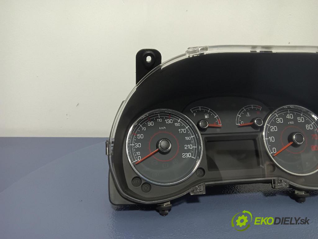 Fiat Punto 2008 prístrojovka/ budíky 51834178
