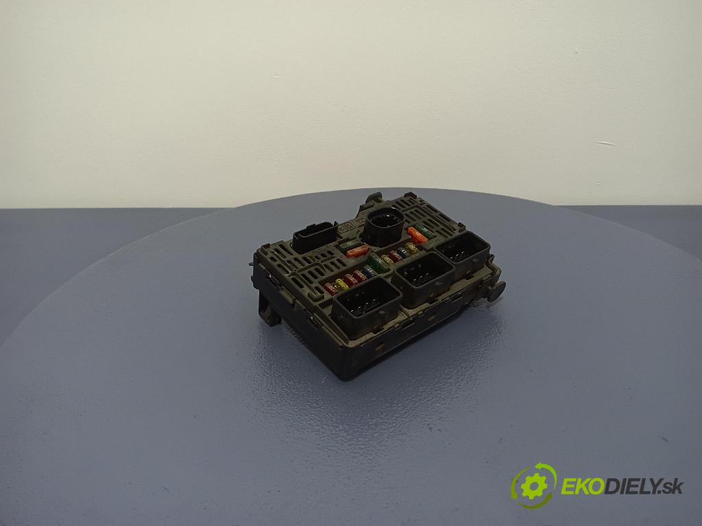 Peugeot 407 2004 skrinka Poistky: 9656005580