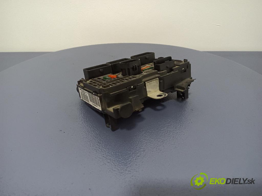 Peugeot 407 2004 skrinka Poistky: 9656005580