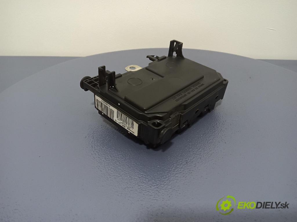 Peugeot 407 2004 skrinka Poistky: 9656005580