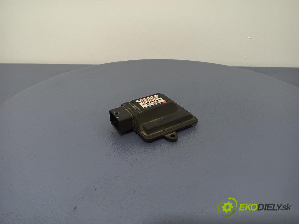 Volkswagen Passat 2001 riadiaca jednotka 67R-017009