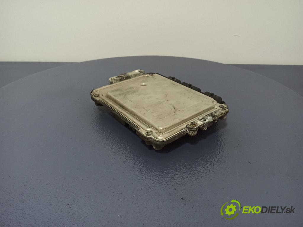 Ford Focus 2005 riadiaca jednotka Motor: 4M51-12A650-ND