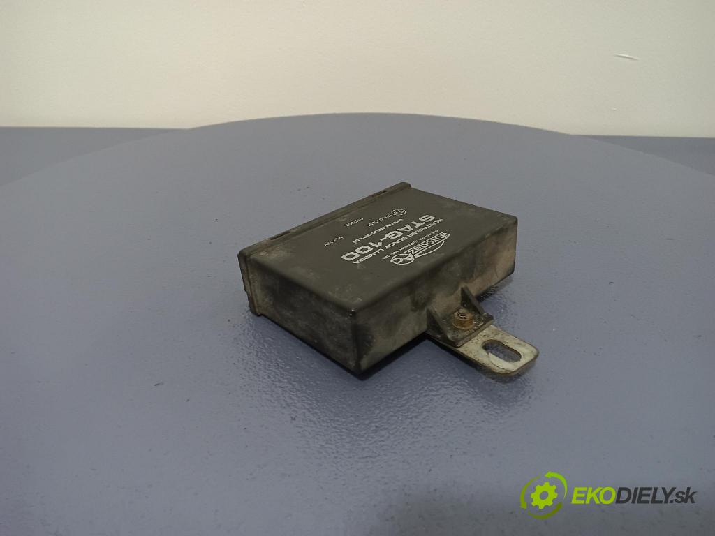 Audi 80 1992 riadiaca jednotka 67R-013654