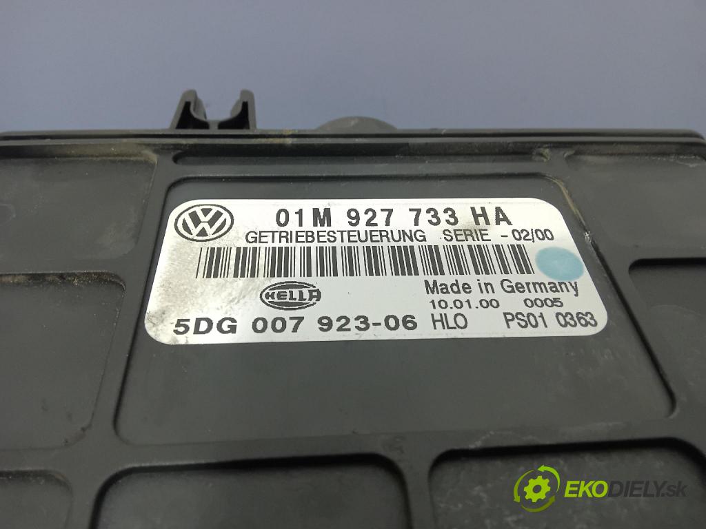 Audi A3 1999 riadiaca jednotka skrine 01M927733HA