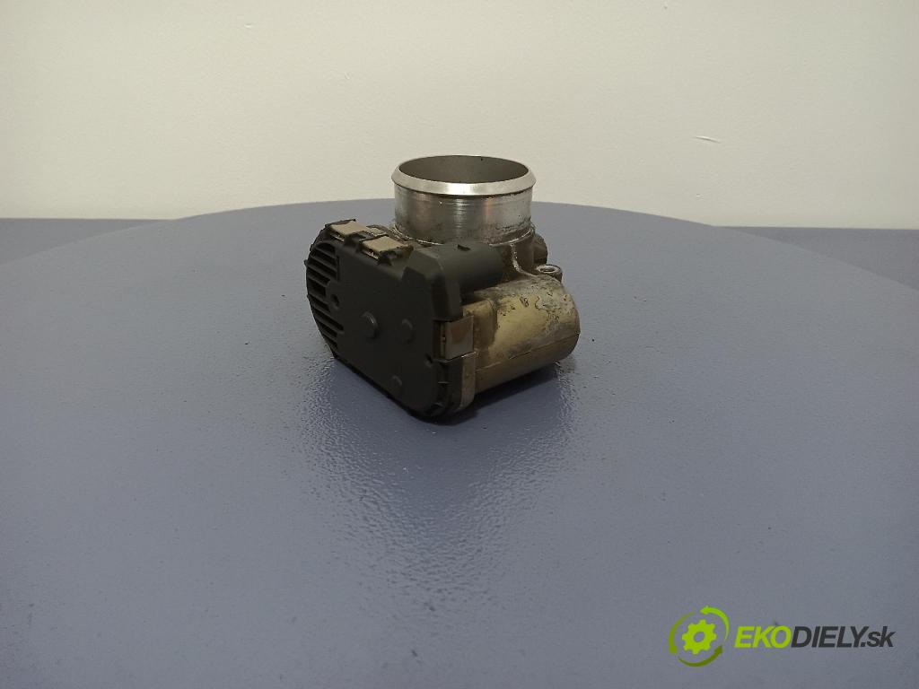 Volkswagen Passat 2001 klapka 06B133062M