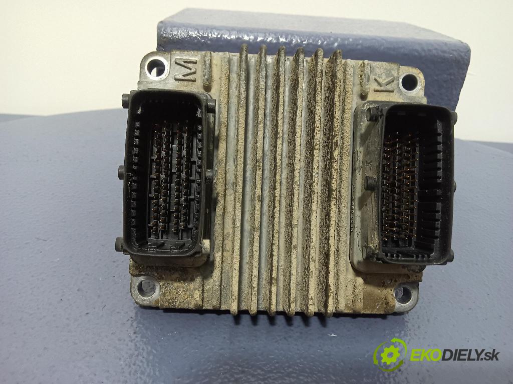 Opel Astra-g 2002 riadiaca jednotka Motor: 12242030