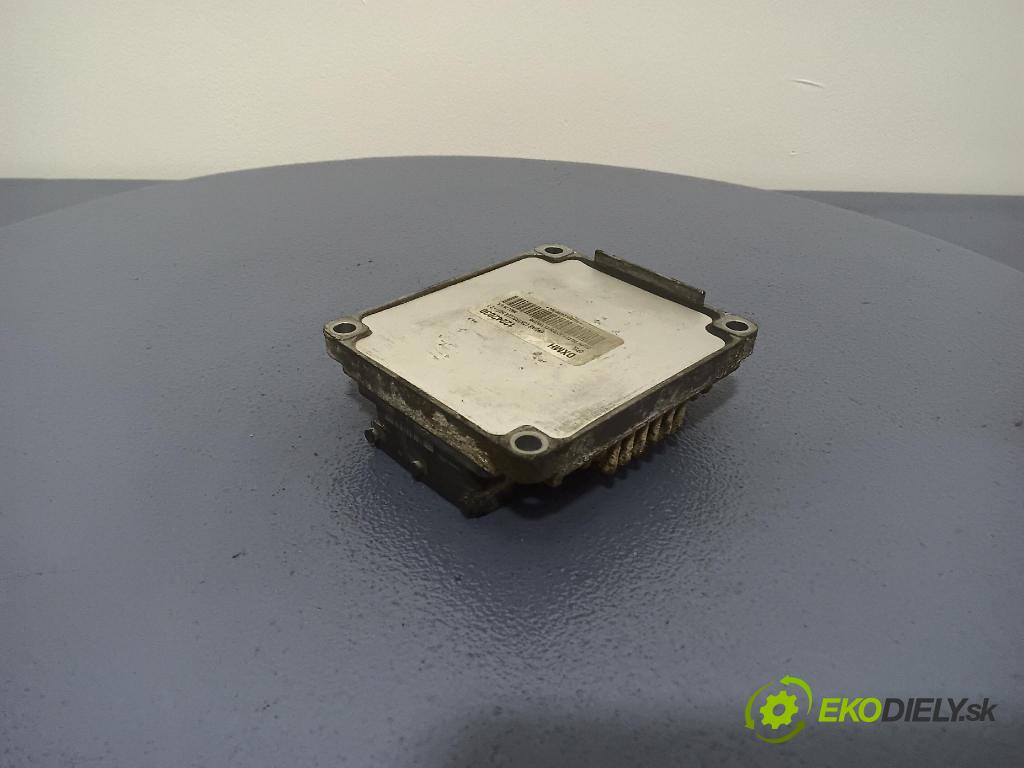 Opel Astra-g 2002 riadiaca jednotka Motor: 12242030