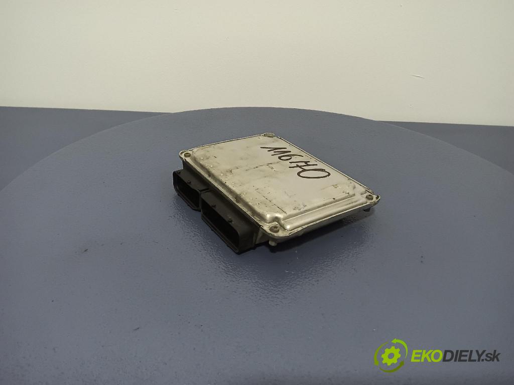 Volkswagen Bora 2001 riadiaca jednotka Motor: 06A906032FK