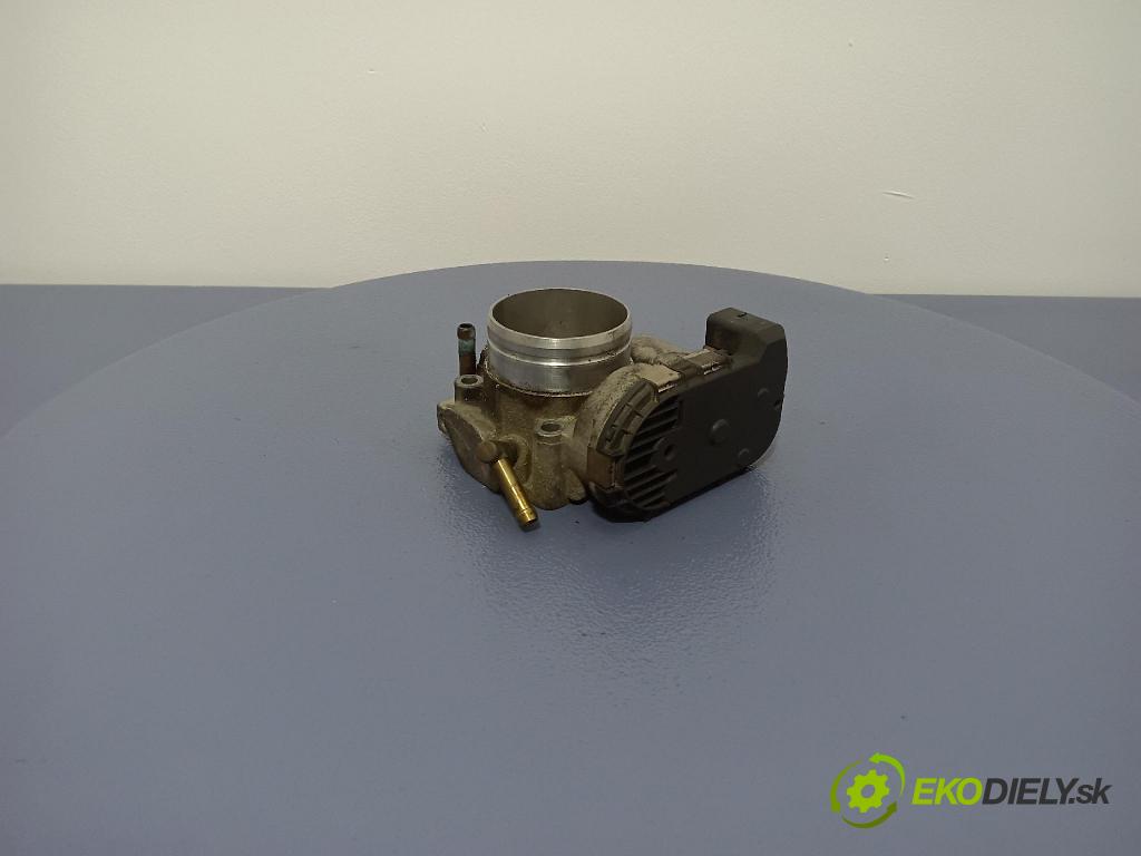 Volkswagen Bora 2001 klapka 06A133062D