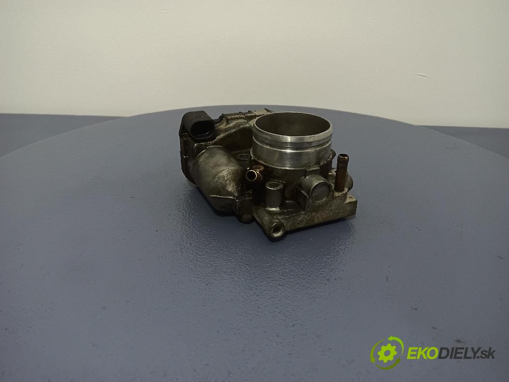 Volkswagen Bora 2001 klapka 06A133062D