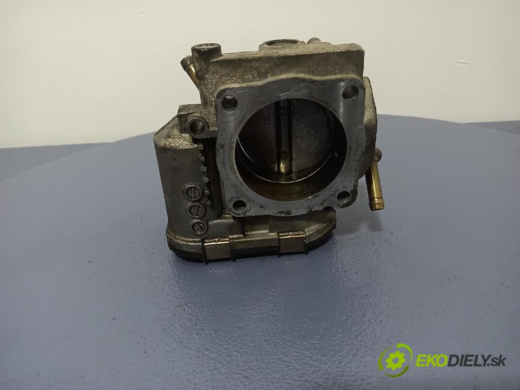 Volkswagen Bora 2001 klapka 06A133062D