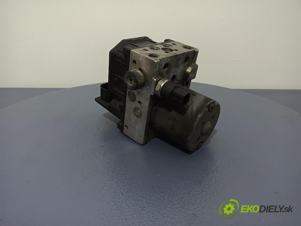 Audi A6 2002 čerpadlo ABS x 4B0614517G