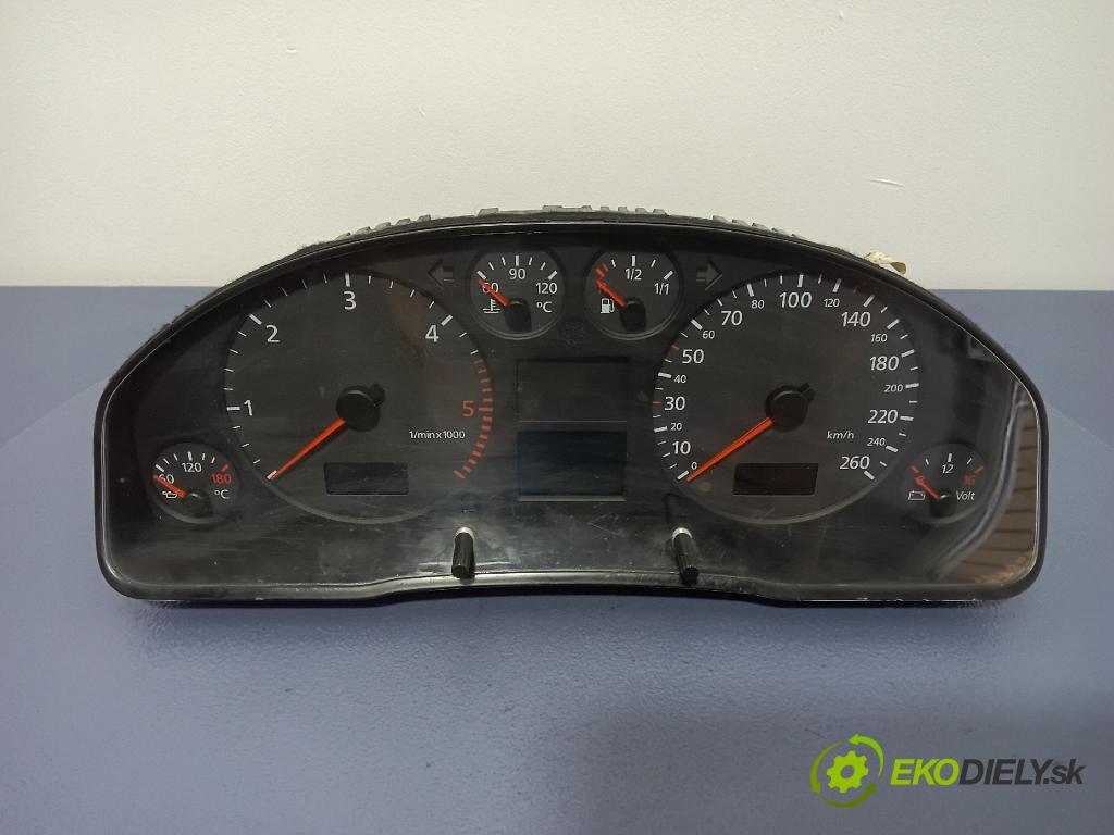 Audi A6 2002 prístrojovka/ budíky 4B0920900F