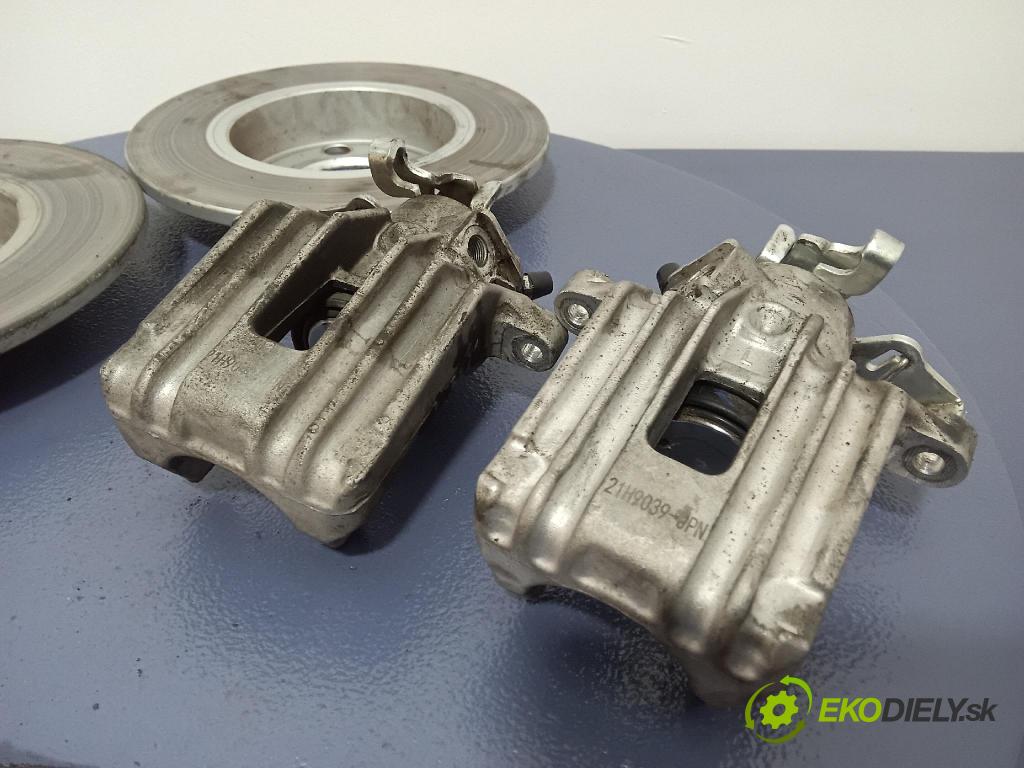 Volkswagen Bora 2001 brzdič brzdový zad Vľavo: 230 MM