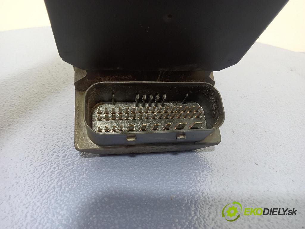 Audi A6 2004 čerpadlo ABS x 4B0614517G