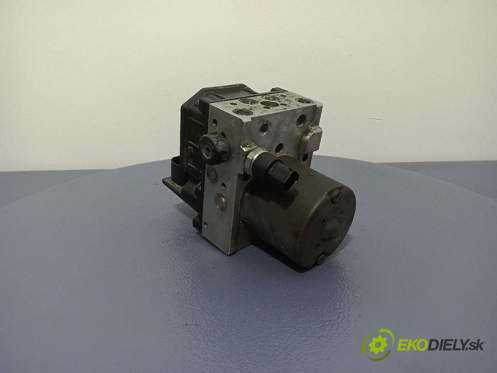 Audi A4 2004 čerpadlo ABS x 8E0614517
