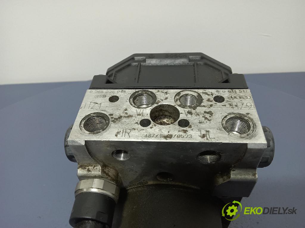 Audi A4 2004 čerpadlo ABS x 8E0614517