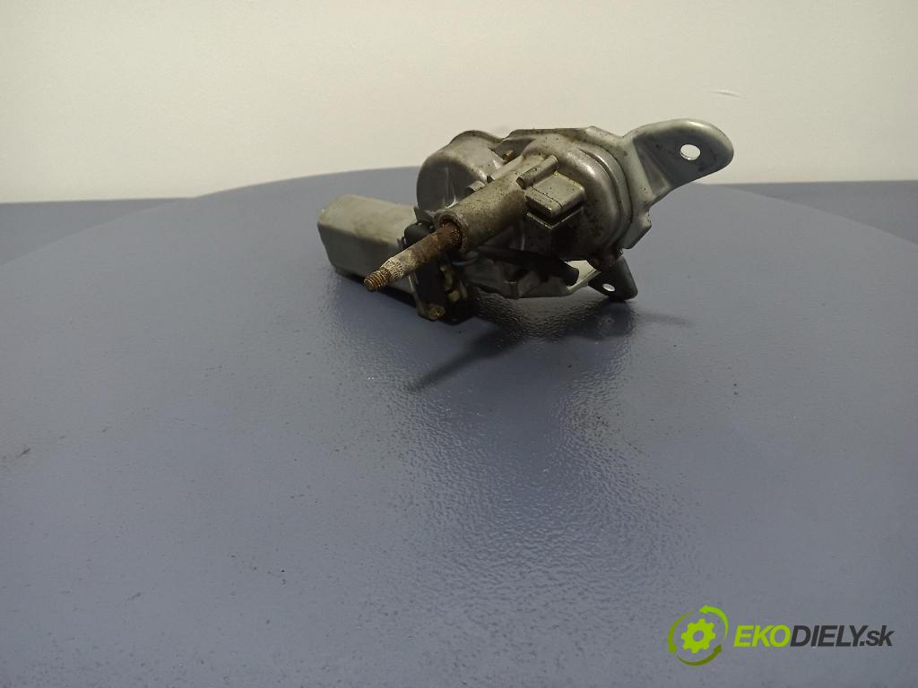 Toyota Yaris 1999 motor: Stierače: zad 85130-52010