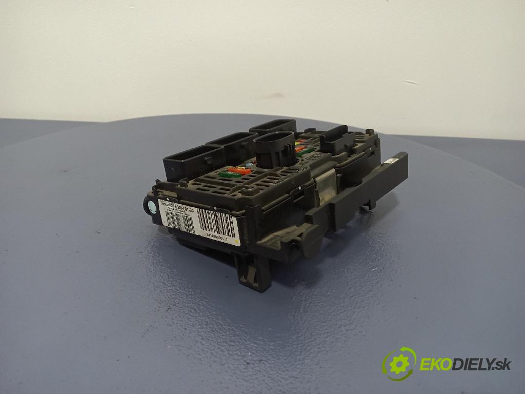 Peugeot 407 2005 skrinka Poistky: 9656086080