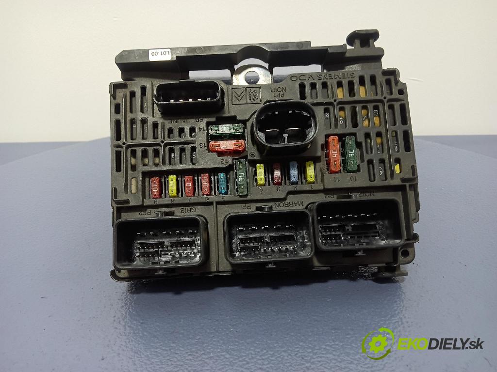 Peugeot 407 2005 skrinka Poistky: 9656086080