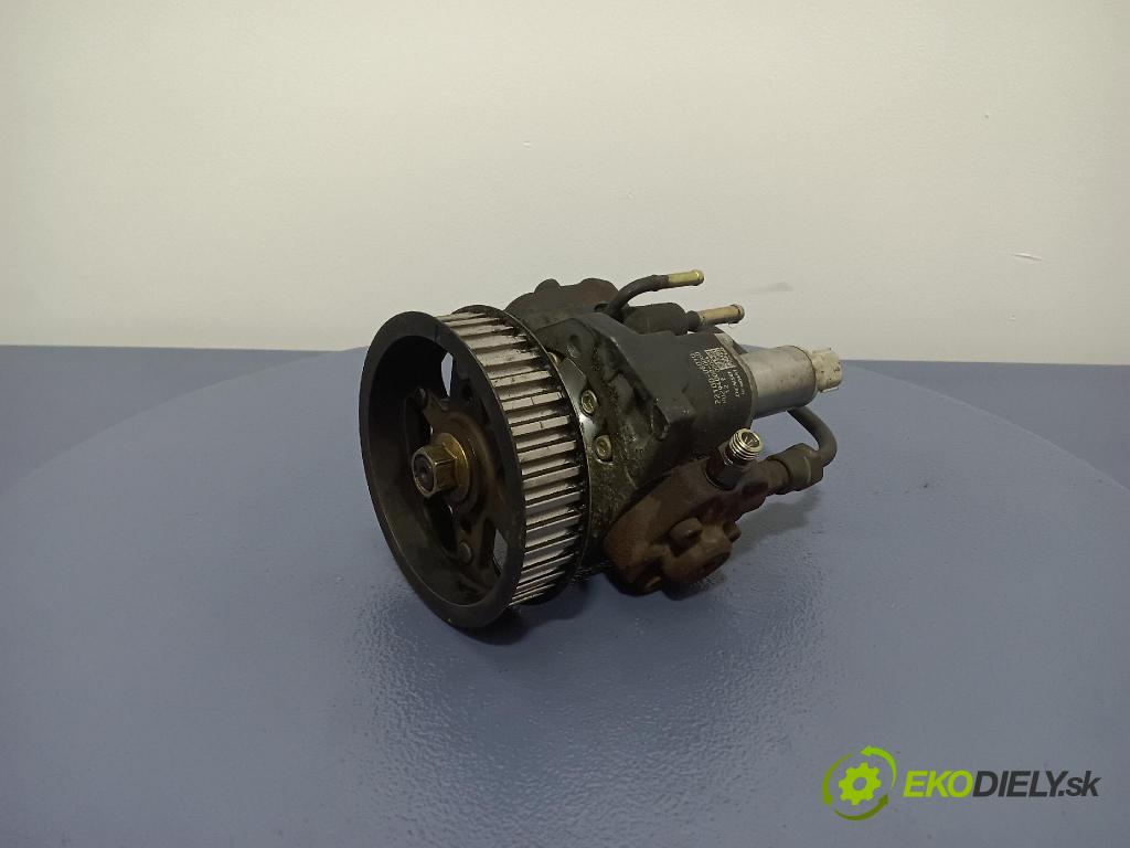 Toyota Avensis 2003 čerpadlo Injekcia: 22100-0G010