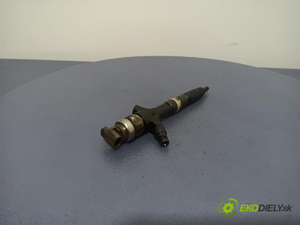 Toyota Avensis 2003 vstrek 23670-0G040