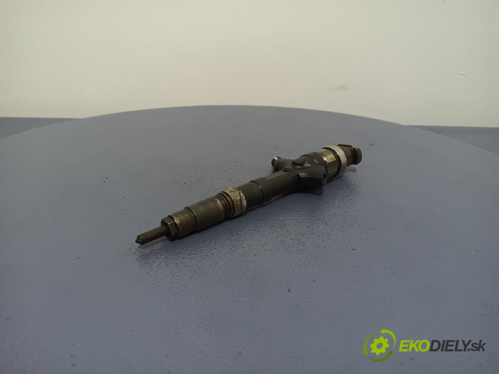 Toyota Avensis 2003 vstrek 23670-0G040