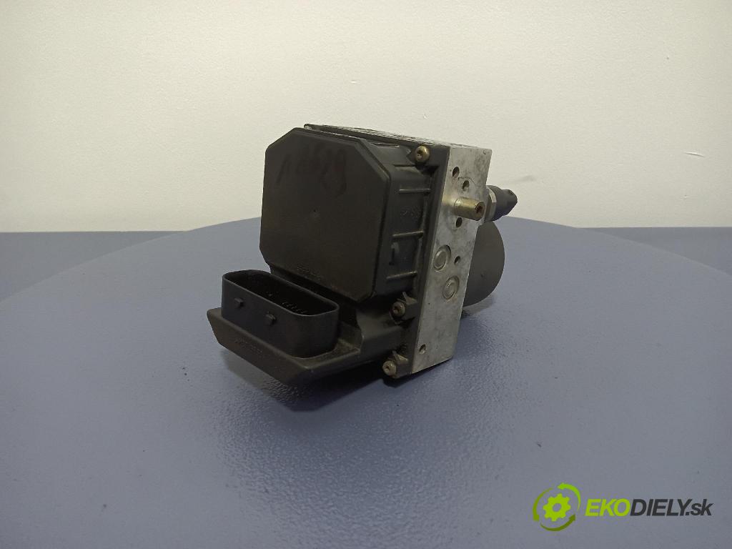 Audi A4 2003 čerpadlo ABS x 8E0614517