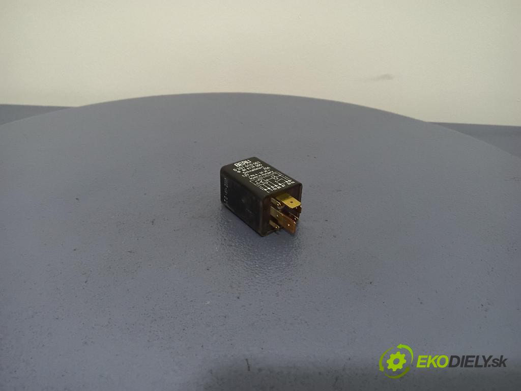 Volkswagen Transporter 1998 relé 0201010001