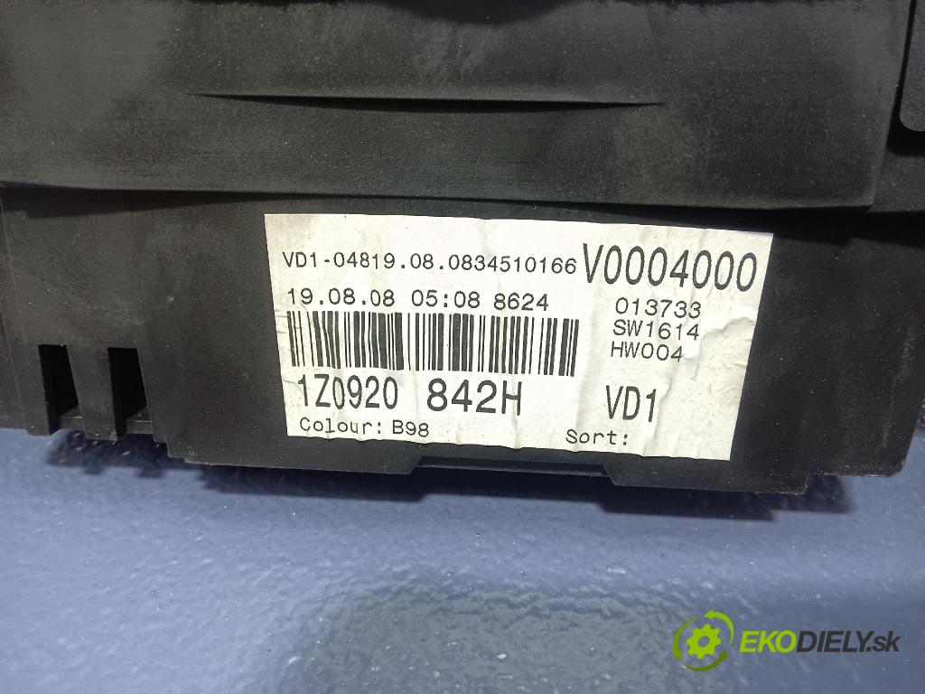 Skoda Octavia 2008 Přístrojová deska 1Z0920842H