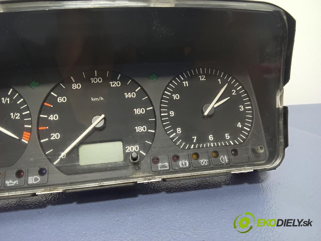 Volkswagen Transporter 1998 Přístrojová deska 7D0919850L